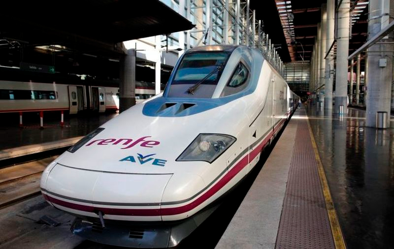 Supresión paradas tren CyL: Junta exige a Renfe rectificar