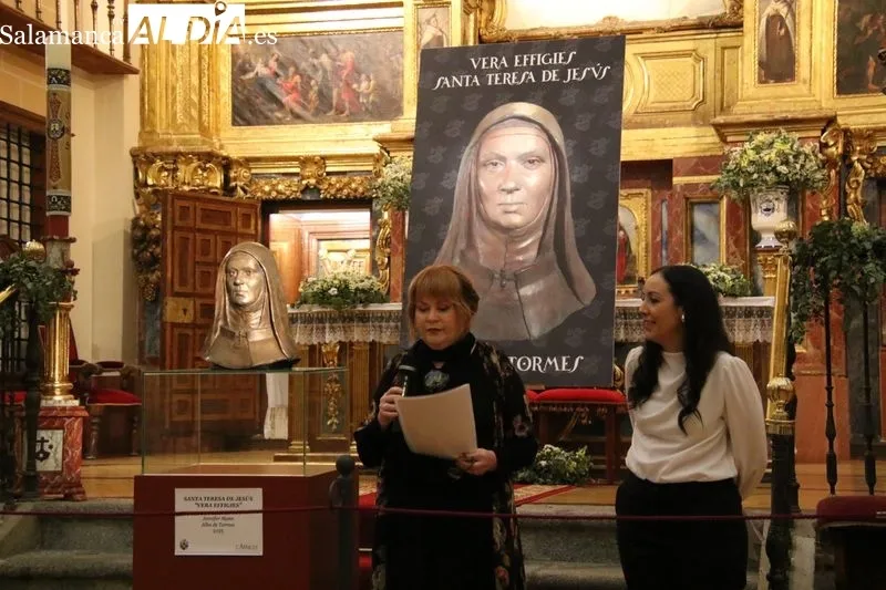 Foto 6 - Jennifer Mann presenta en Alba de Tormes el rostro reconstruido de Santa Teresa de Jes&uacute;s