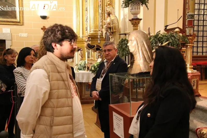 Foto 2 - Jennifer Mann presenta en Alba de Tormes el rostro reconstruido de Santa Teresa de Jes&uacute;s