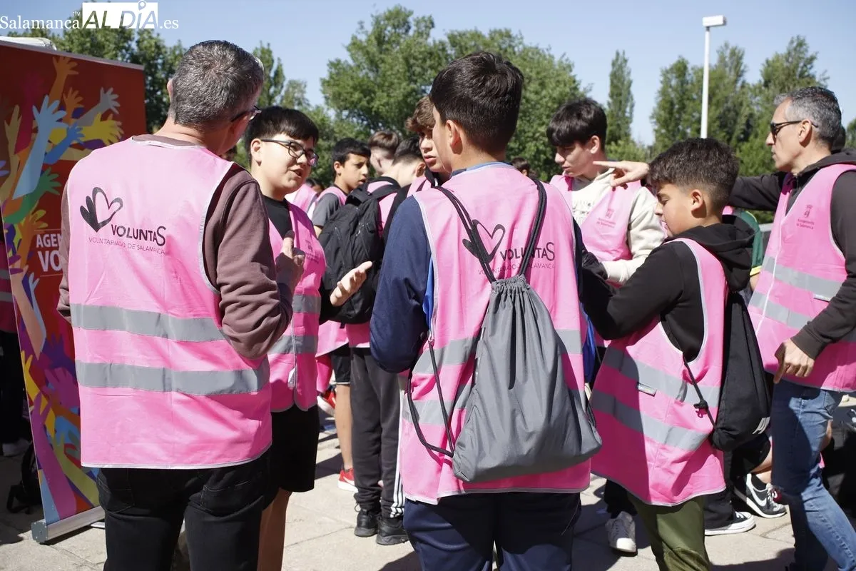 El Ayuntamiento de Salamanca refuerza el voluntariado ambiental entre los escolares de la ciudad | FOTOS Ángel Puma 