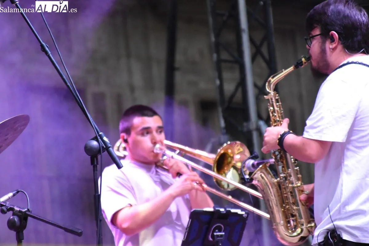 Concierto de Upperlips en la Plaza Mayor dentro del FÁCYL. Foto de Miguel González