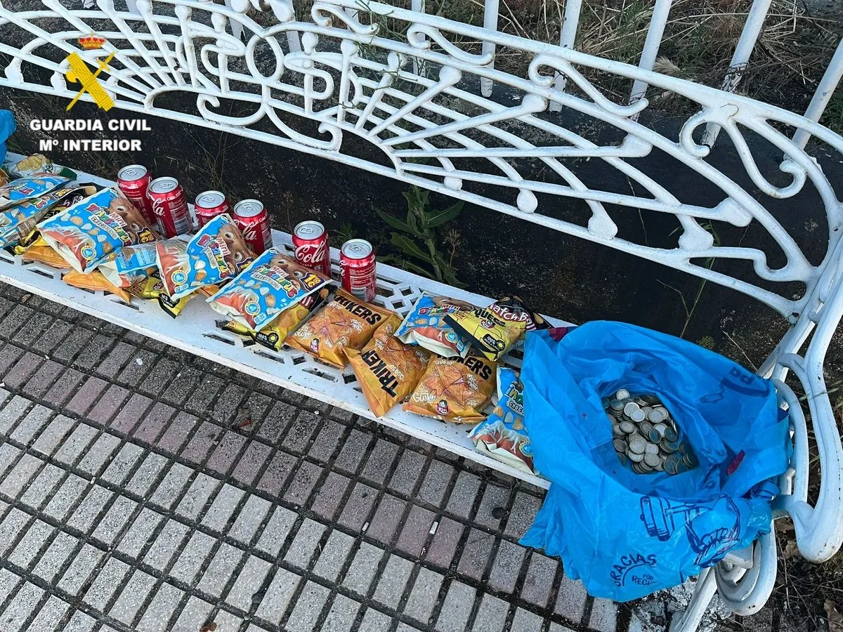 Botín del autor de dos robos en la zona del Helmántico, en el bar del Tori y en un establecimiento cercano
