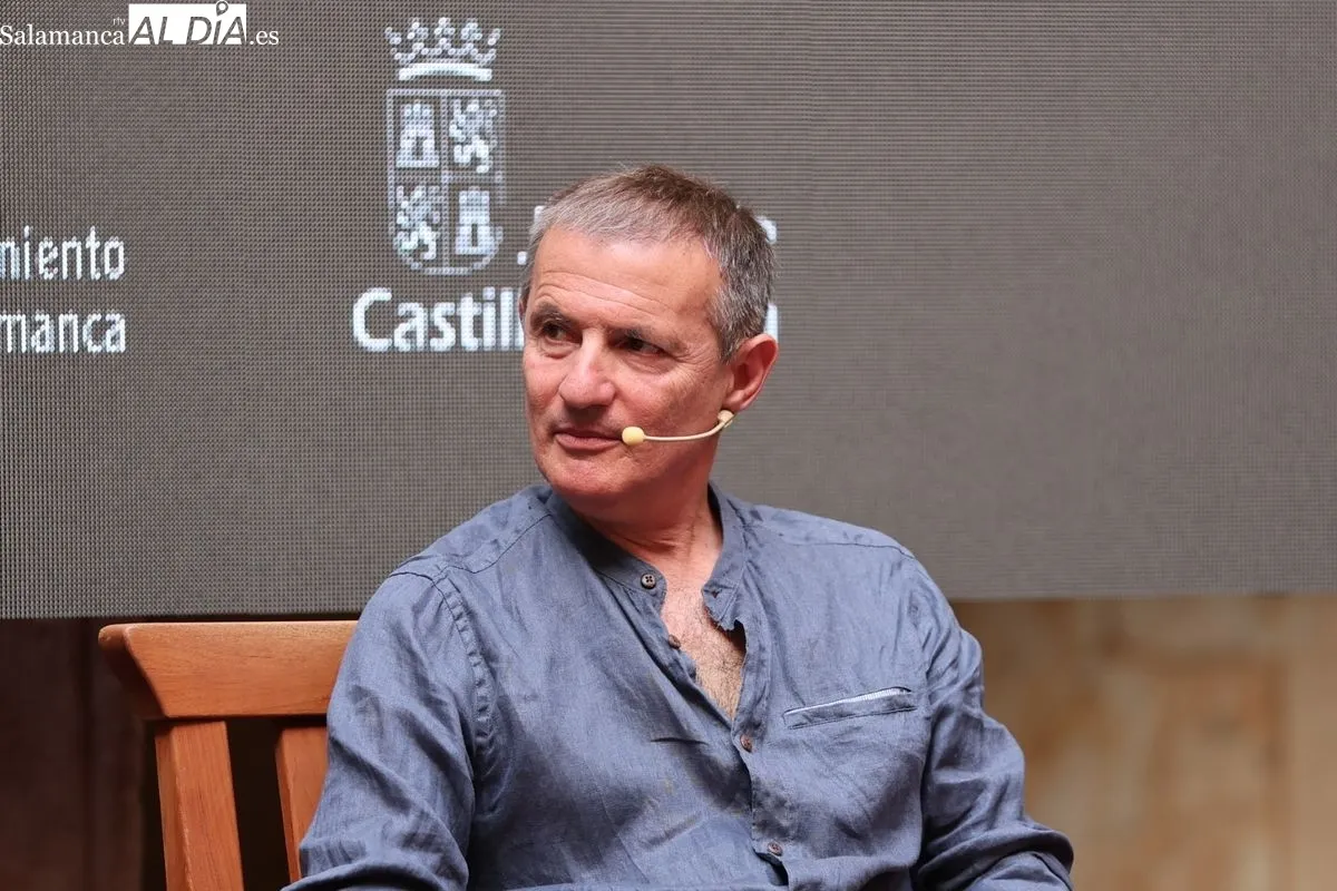 Juan Manuel de Prada y Antonello Ricci analizan al Cardenal Acquaviva en Salamanca | FOTOS: David Sañudo 