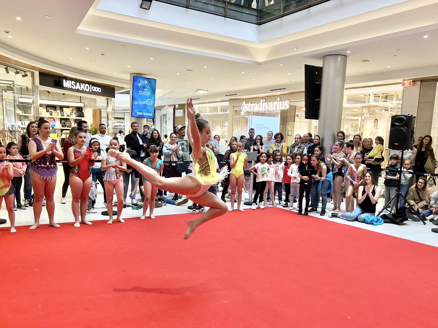 Exhibición gimnasia rítmica C.D. Salmantino El Tormes