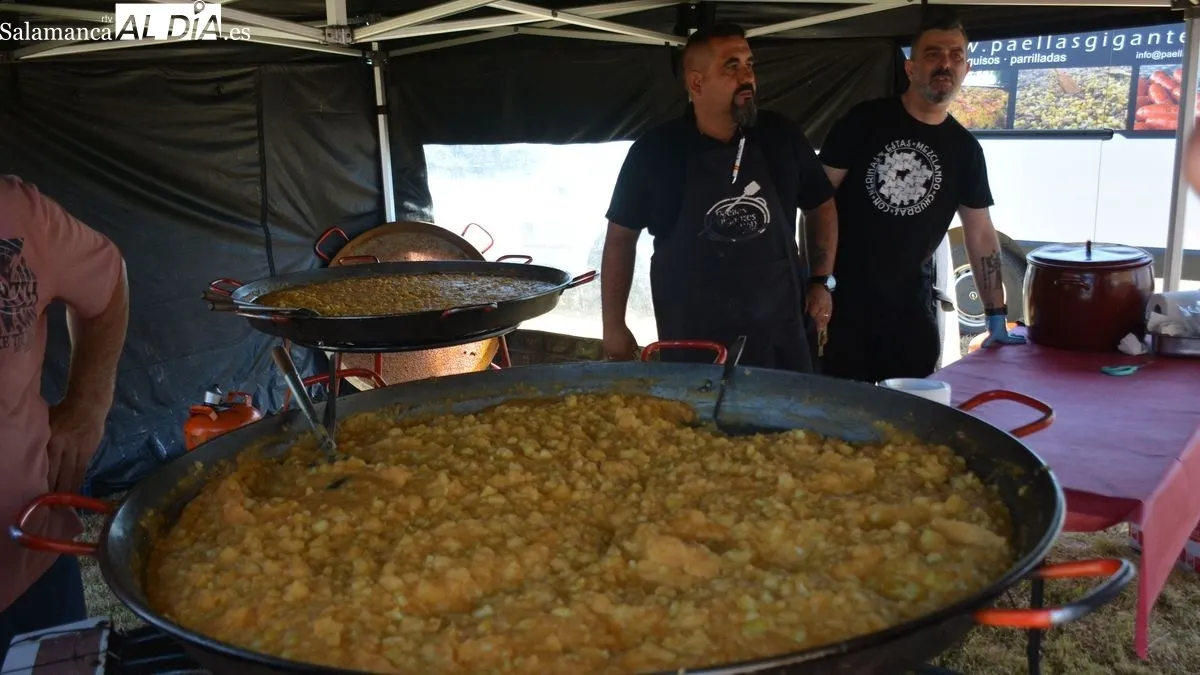 El recinto ferial 'El Monte' acogió la exposición de ganado y la comida de convivencia