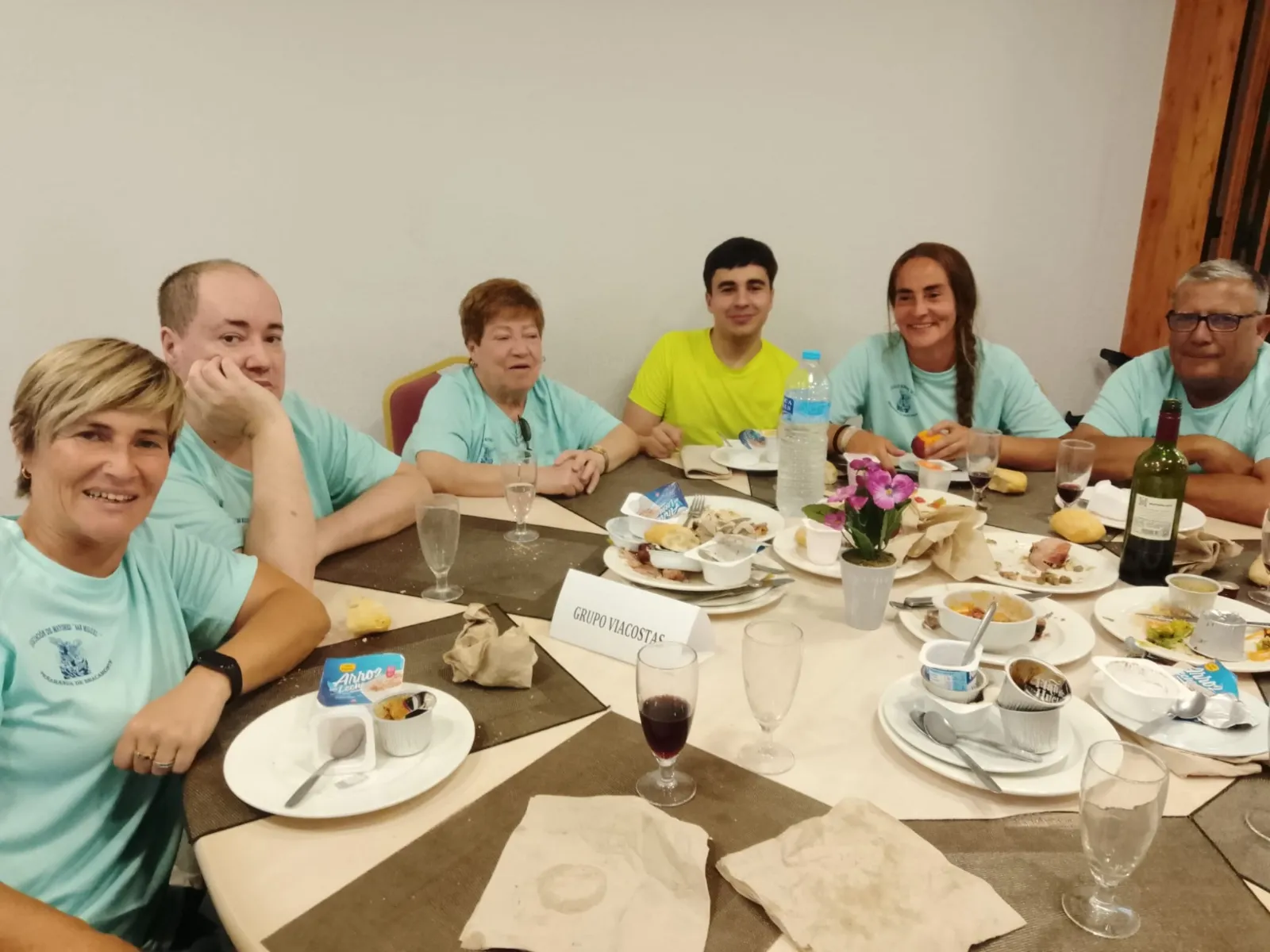 Foto 3 - La asociaci&oacute;n de mayores San Miguel descubre y disfruta  de Granada en un esperado viaje