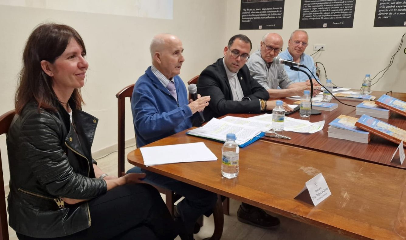 Guillermo Corral saca a la luz la historia de la Parroquia de La Fuente de San Esteban