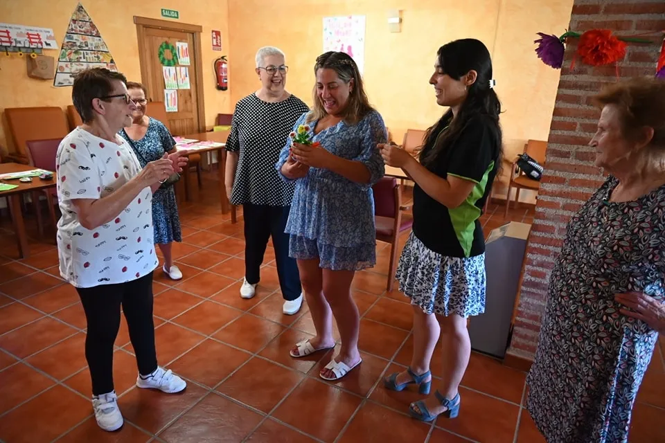 Foto 3 - Clausurado el curso de actividades en el Centro de Mayores de El Puente