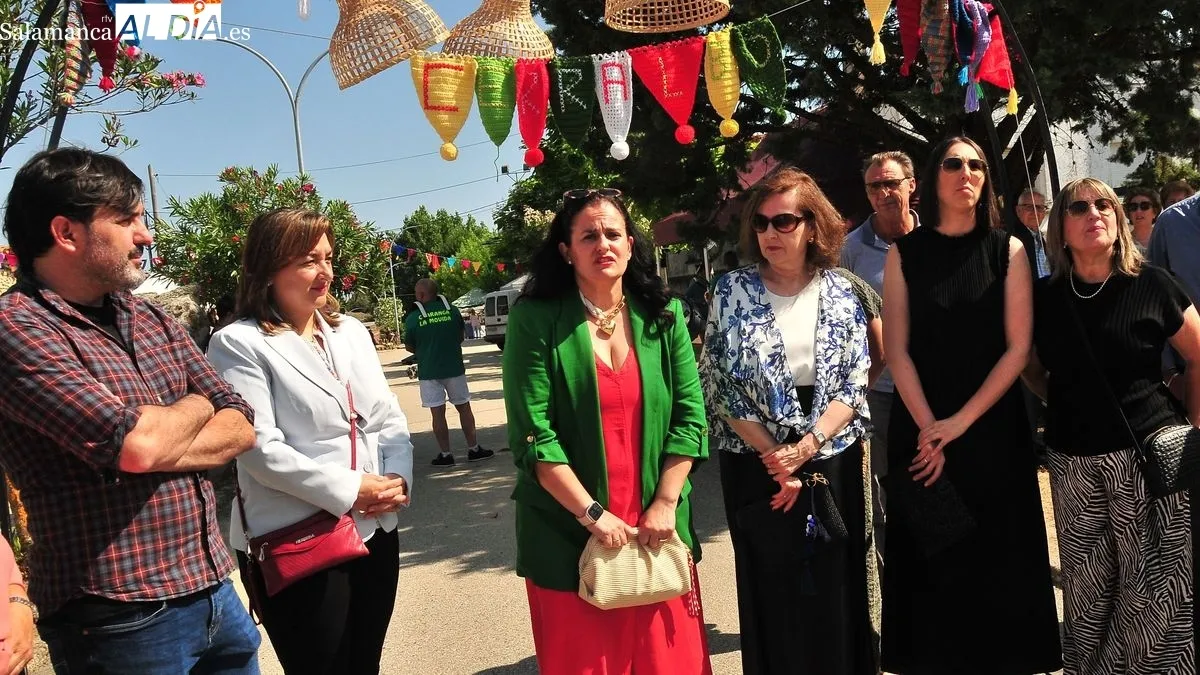 Foto 6 - Cerralbo reivindica el sabor, la artesan&iacute;a, la cultura y la recuperaci&oacute;n de su castillo en su feria 
