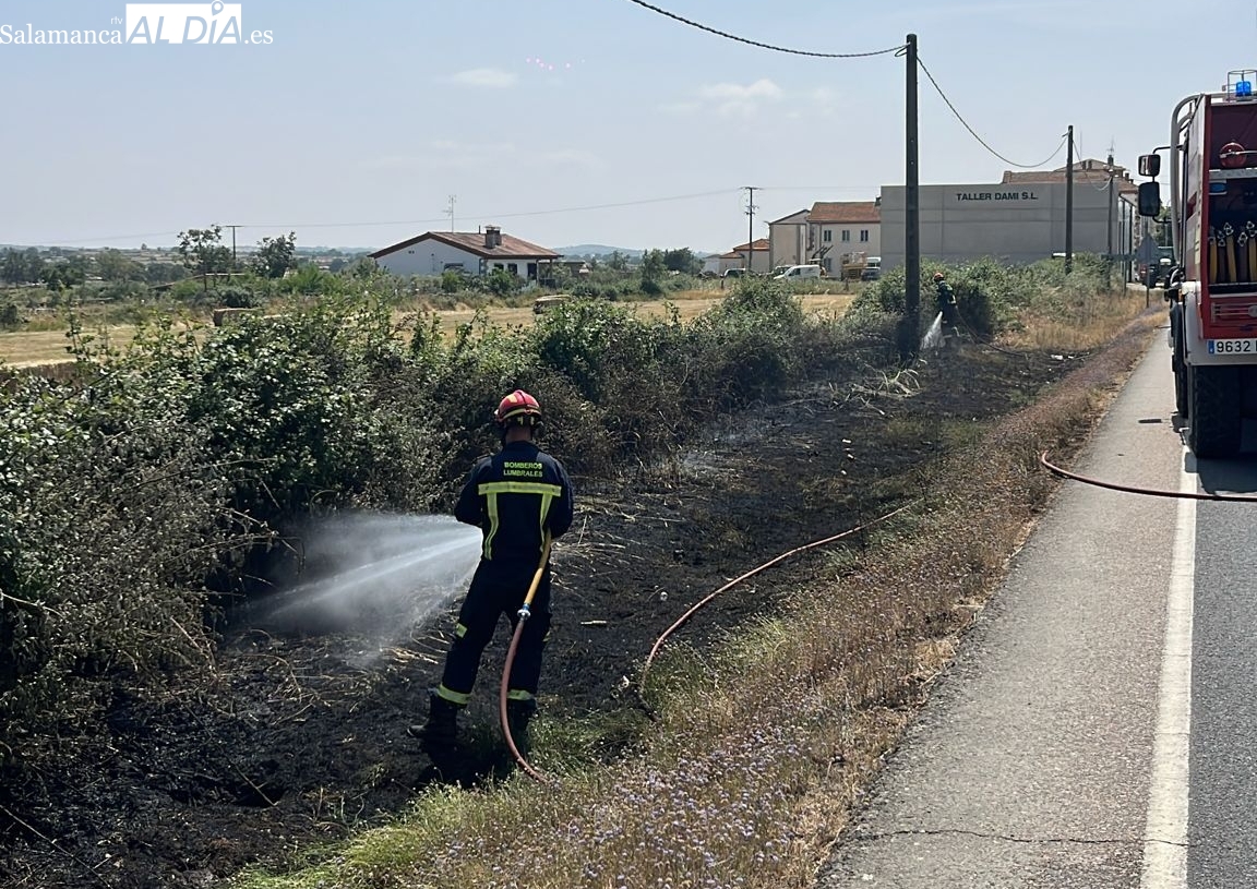 Incendio en Lumbrales: sofocado un fuego junto a la CL-517