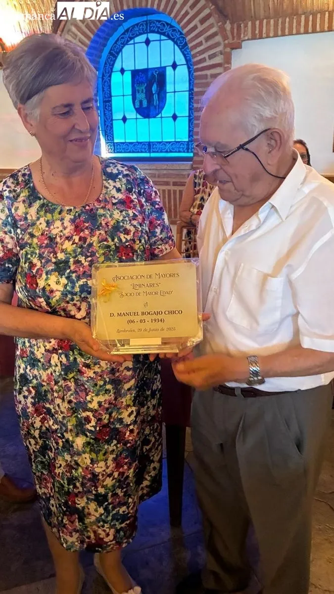 Foto 6 - Los jubilados de Lumbrales disfrutan de una animada jornada festiva el d&iacute;a de su patr&oacute;n, San Pedro