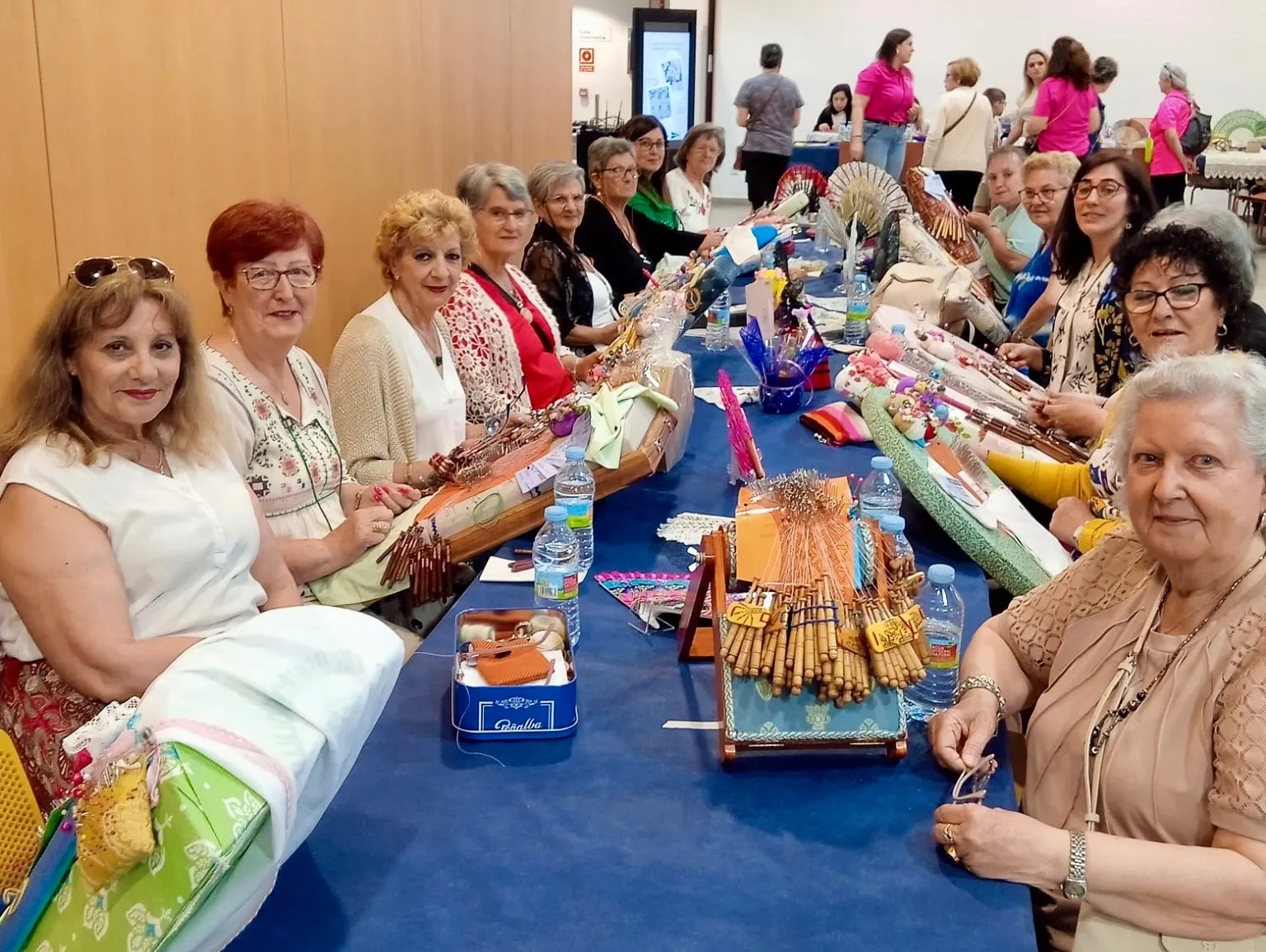 Foto 3 - Las encajeras de Pe&ntilde;aranda, protagonistas destacadas en el gran Encuentro de Bolillos Ciudad de Salamanca