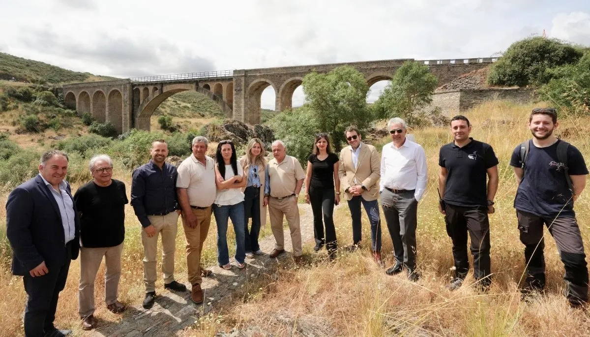 Foto 2 - El Patronato de Siega Verde avala el proyecto Gestores para proteger el Yacimiento 