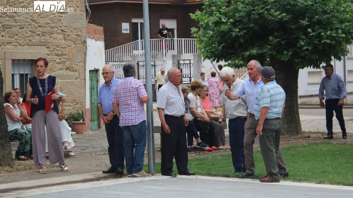 El parque fue escenario de los juegos tradicionales y del encuentro de los socios del colectivo de mayores