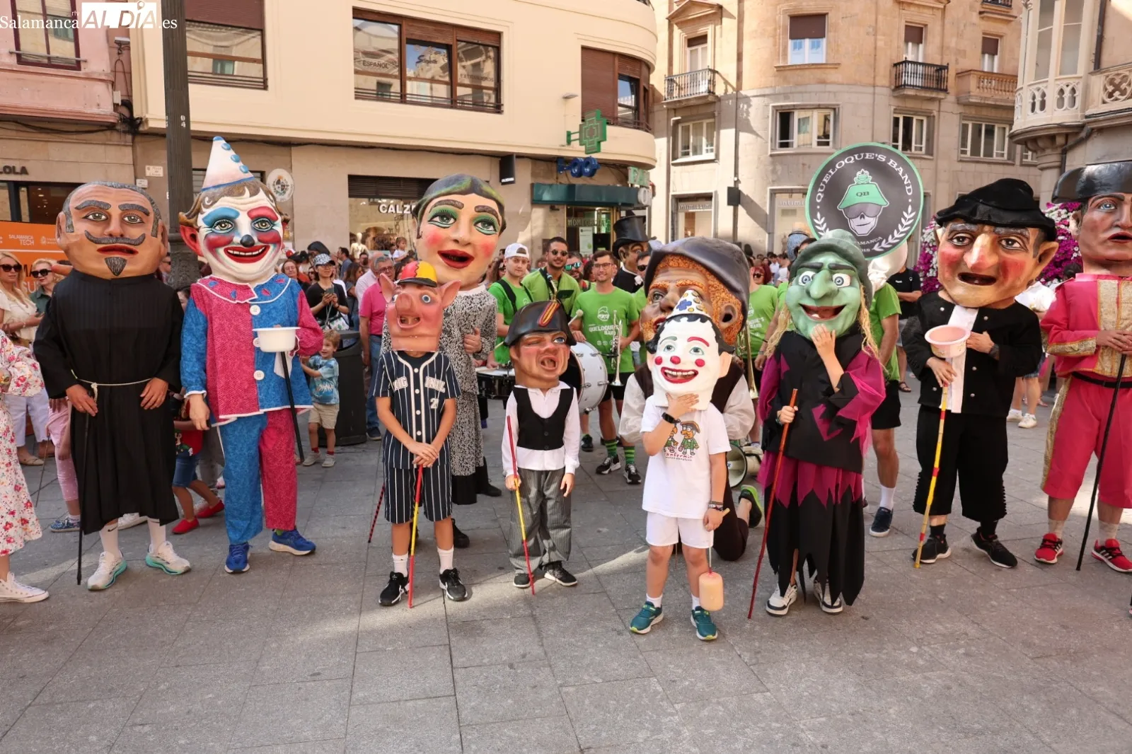 Desfile de cabezudos en Salamanca | Fotos: David Sañudo