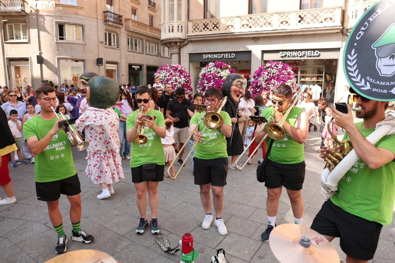 Desfile de cabezudos en Salamanca | Fotos: David Sañudo