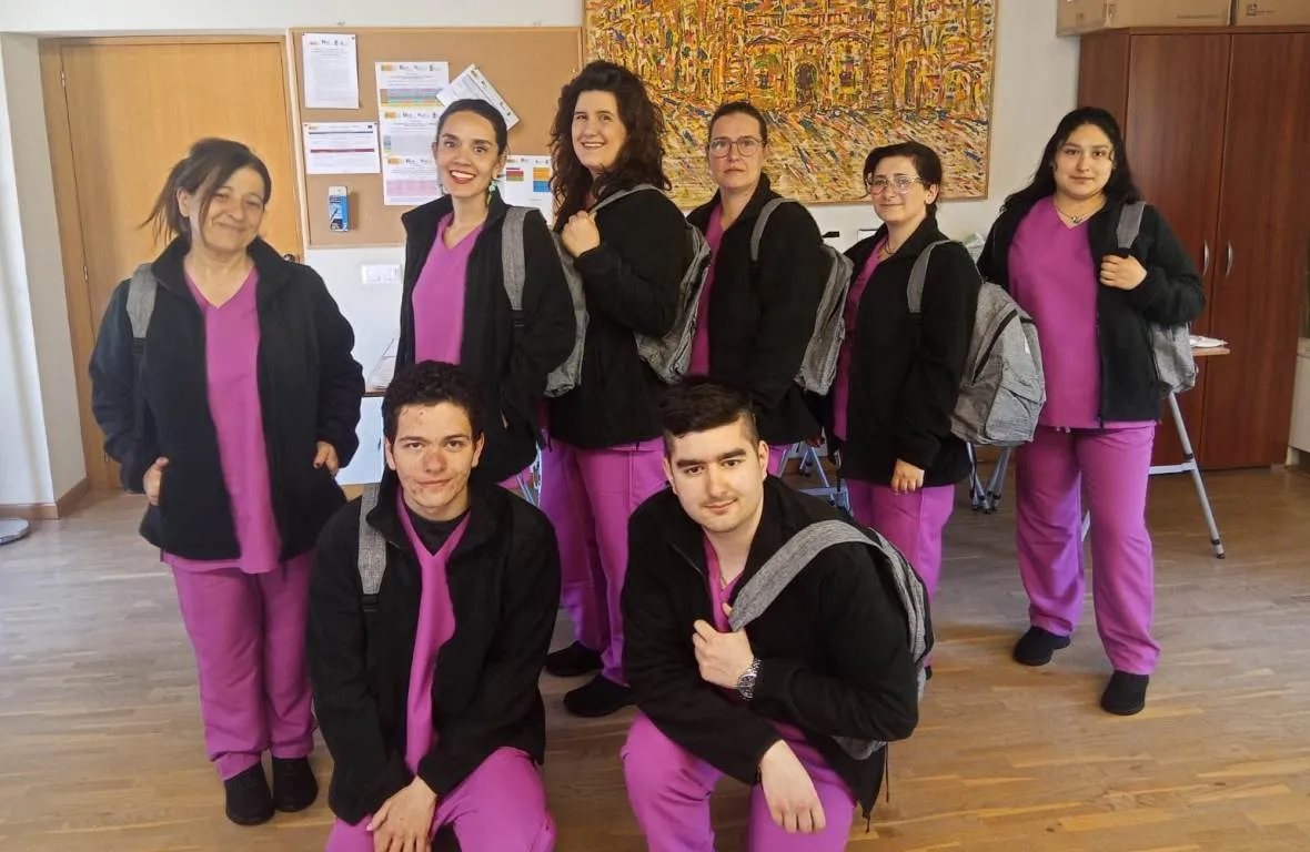 Foto 3 - Los alumnos de la AFE Asistir comienzan sus pr&aacute;cticas en la Residencia Mixta