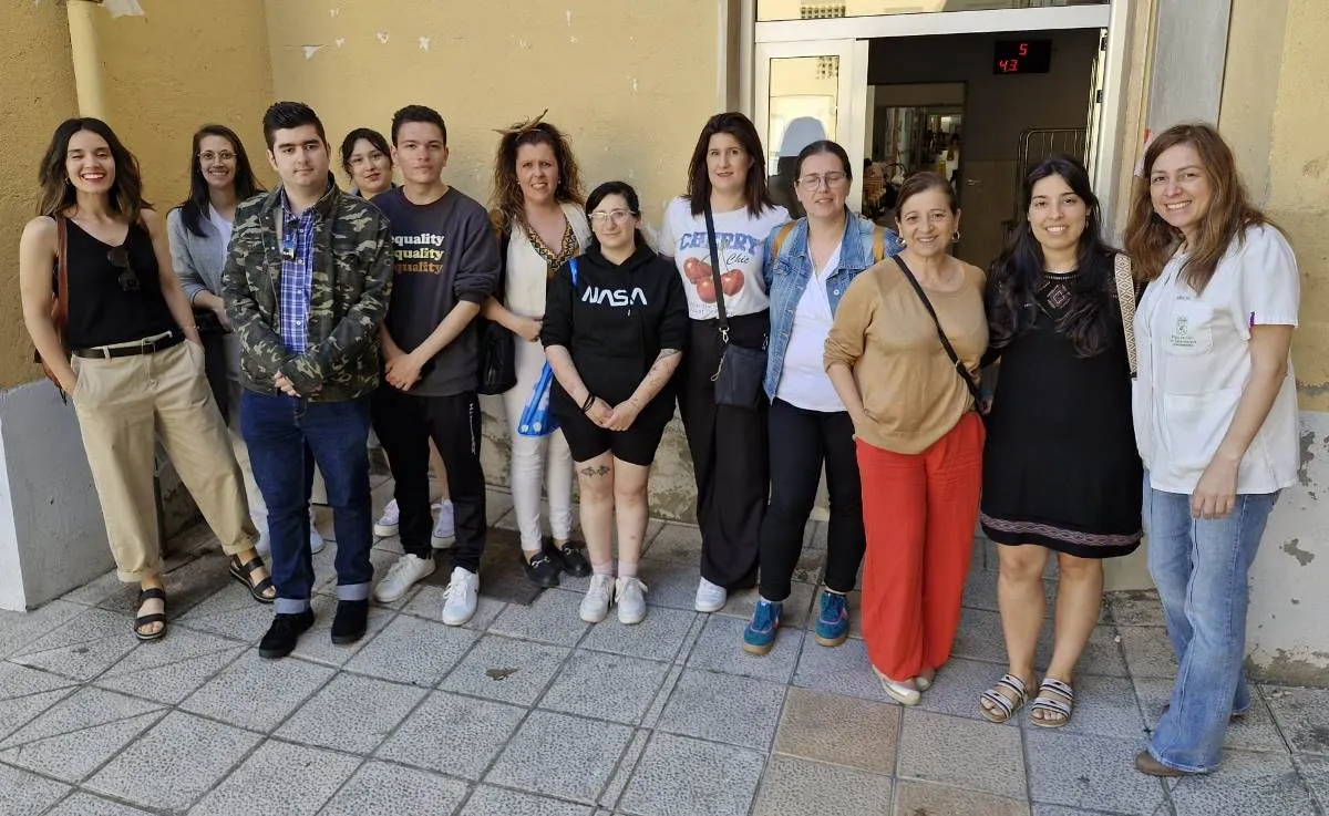 Foto 2 - Los alumnos de la AFE Asistir comienzan sus pr&aacute;cticas en la Residencia Mixta