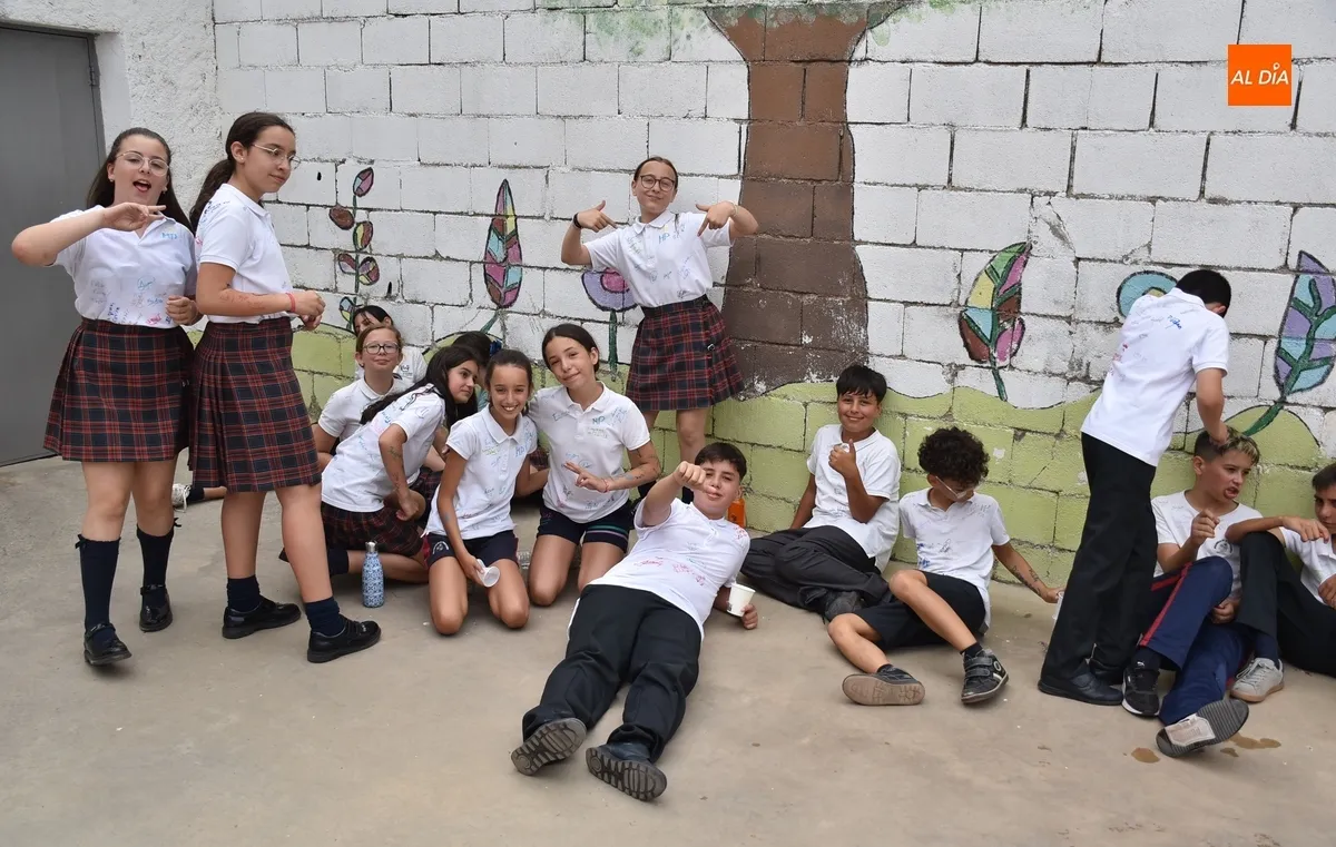 Foto 2 - La AMPA de Misioneras brinda al alumnado un almuerzo saludable y un bingo musical