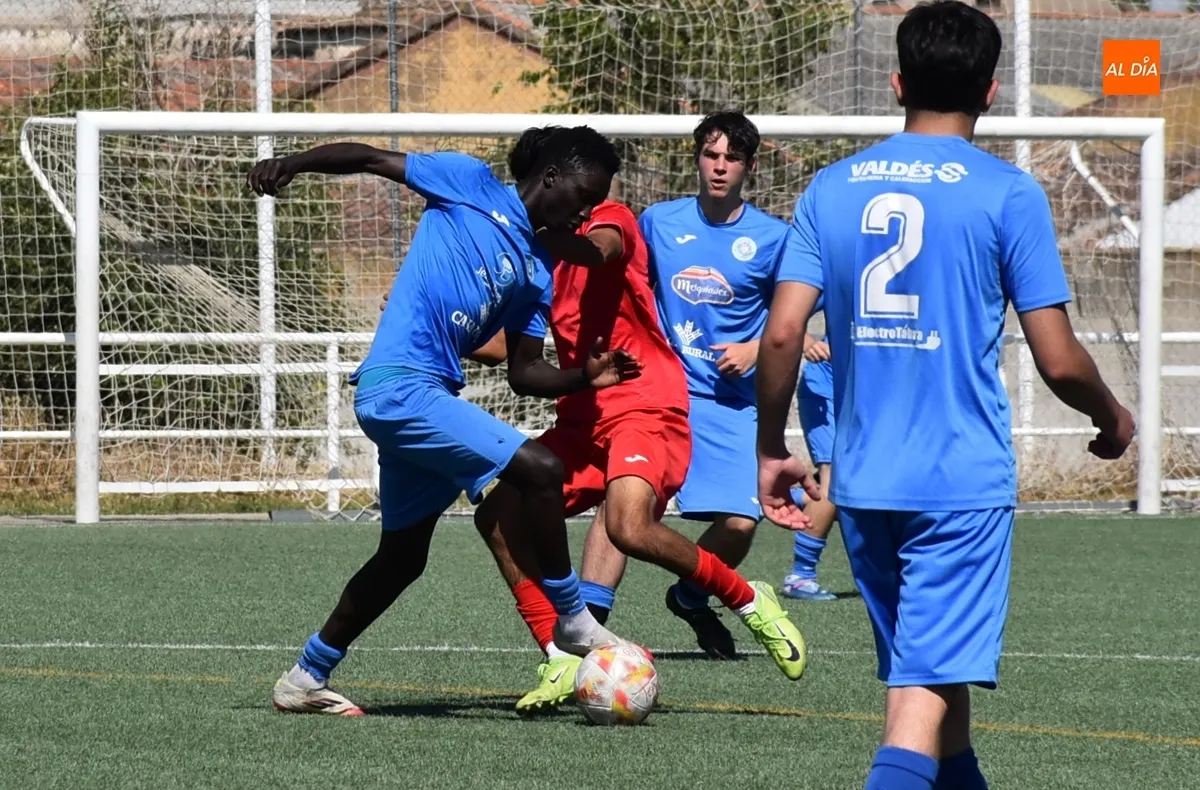 Foto 9 - El Juvenil del Ciudad Rodrigo CF se mete en la final del IV Torneo Miguel Gonz&aacute;lez Barbero