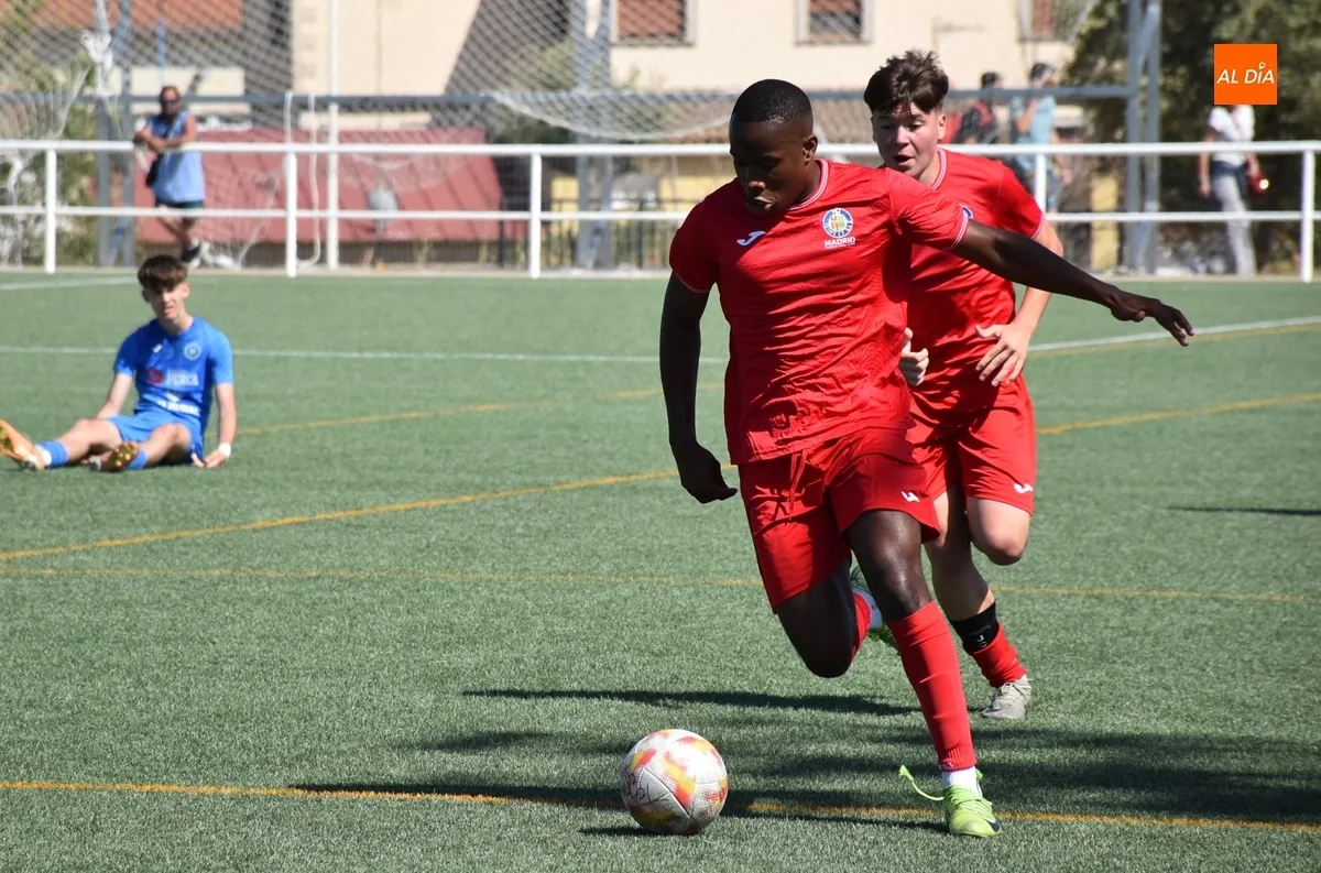 Foto 11 - El Juvenil del Ciudad Rodrigo CF se mete en la final del IV Torneo Miguel Gonz&aacute;lez Barbero