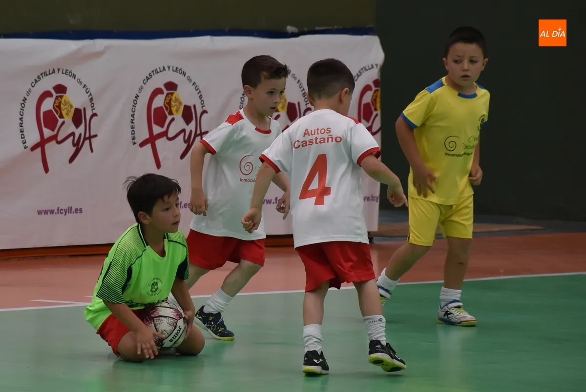 Foto 3 - Esalza encadena su 3&ordm; t&iacute;tulo consecutivo en la Liga Prebenjam&iacute;n del III Columnas