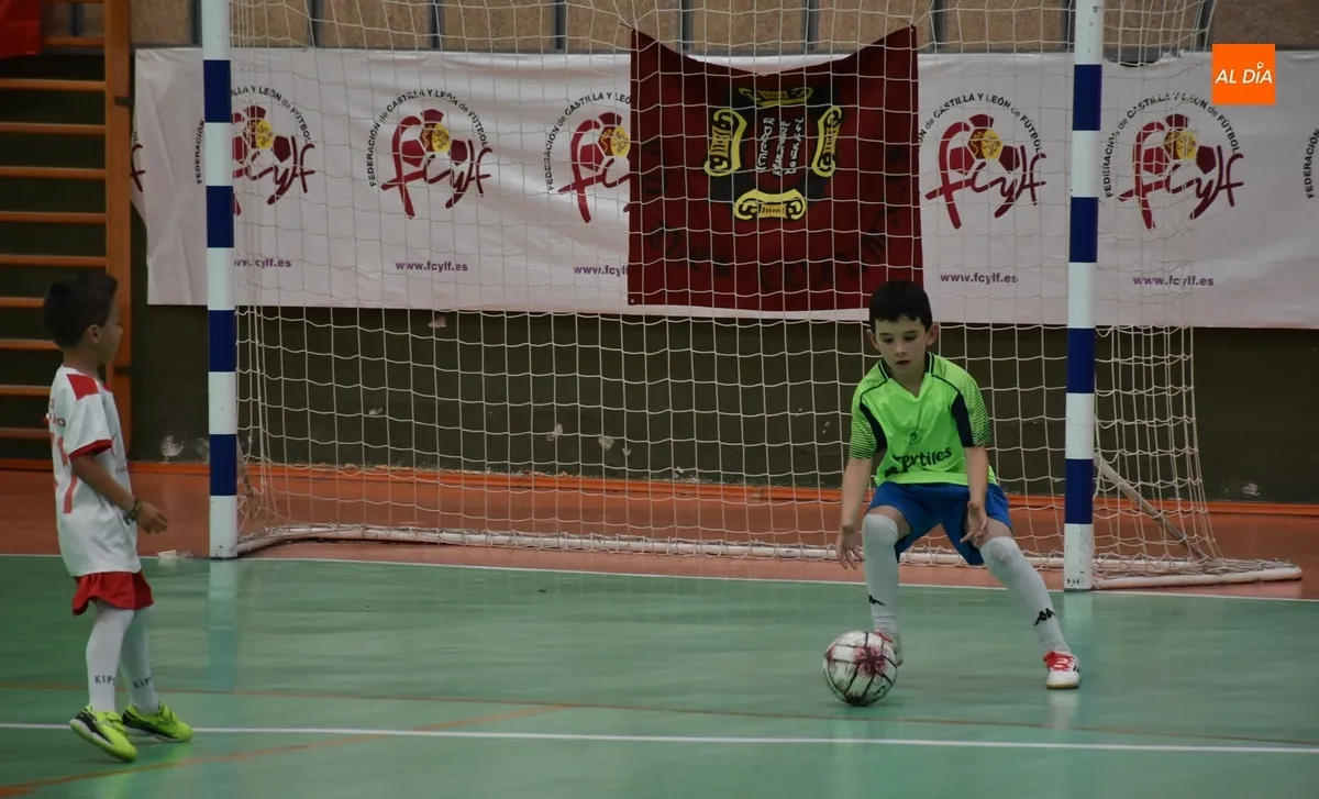 Foto 11 - Esalza encadena su 3&ordm; t&iacute;tulo consecutivo en la Liga Prebenjam&iacute;n del III Columnas
