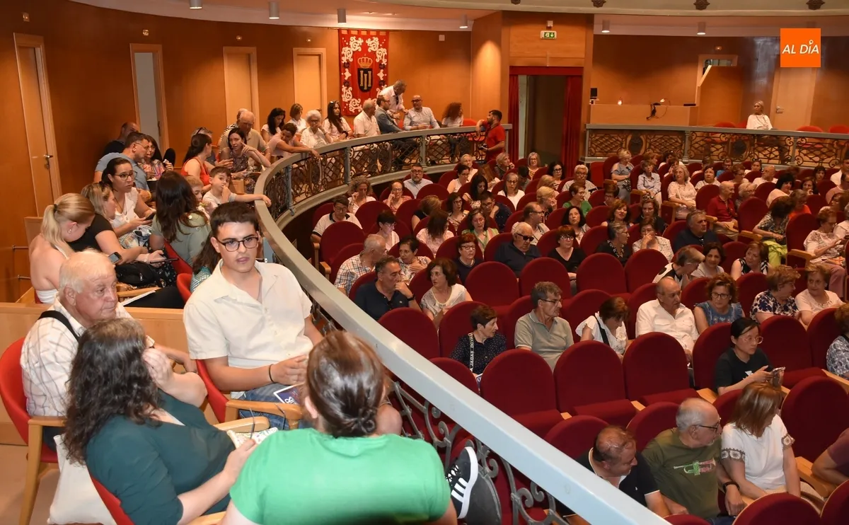 Foto 5 - La Orquesta Sinf&oacute;nica redondea el curso 24/25 con un concierto con amplio seguimiento