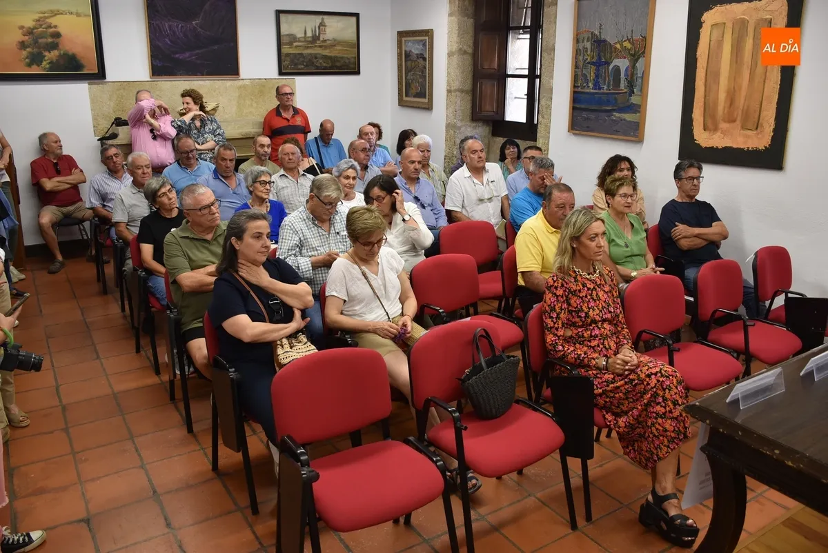 Foto 2 - Carlos Garc&iacute;a Medina da a conocer en Mir&oacute;briga su homenaje a los creadores del arte pastoril
