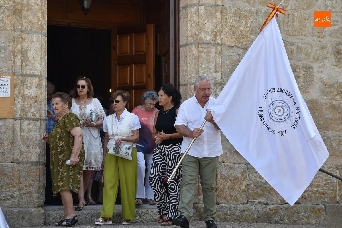 Foto 7 - San Crist&oacute;bal estrena recorrido abreviado para su procesi&oacute;n del Sant&iacute;simo