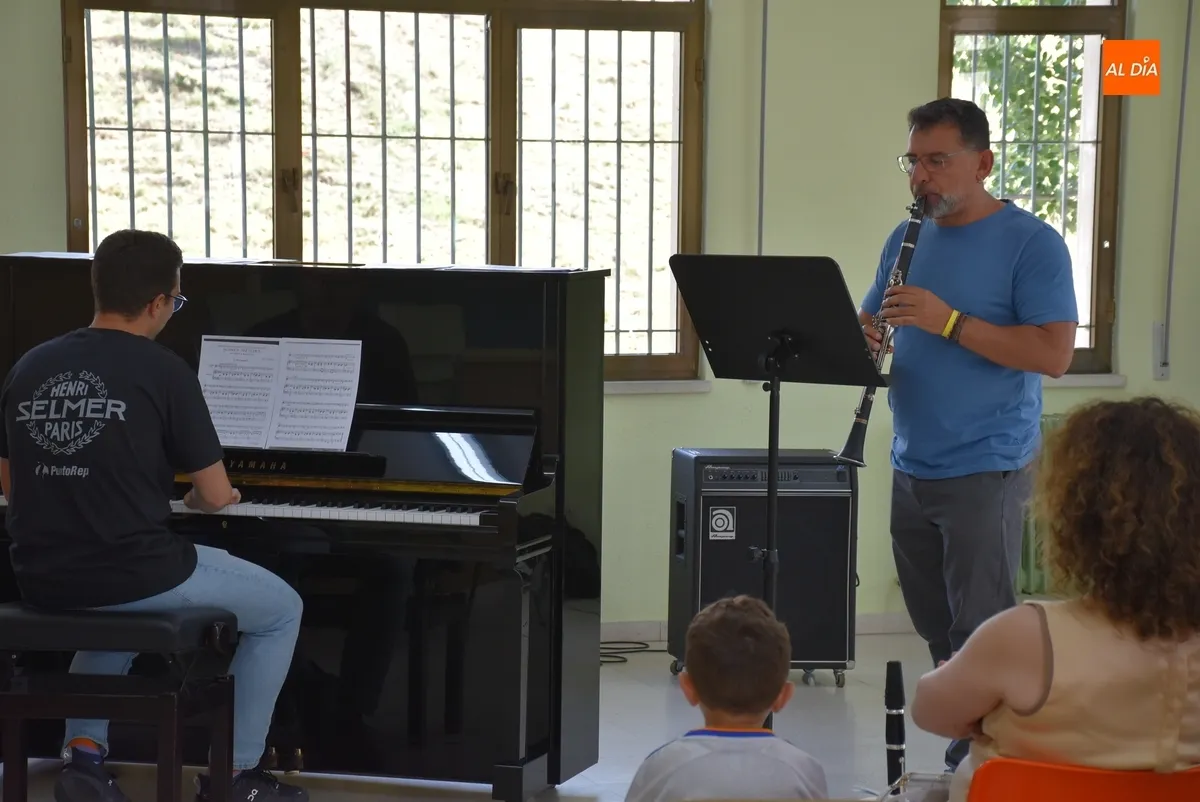 Foto 5 - Los alumnos de Clarinete abren las audiciones de fin de curso de la Escuela de M&uacute;sica