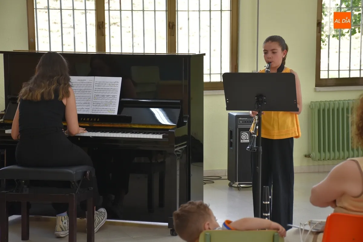 Foto 10 - Los alumnos de Clarinete abren las audiciones de fin de curso de la Escuela de M&uacute;sica
