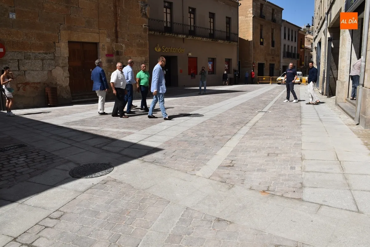 Foto 6 - Concluye en la mitad del tiempo previsto la reforma del tramo que faltaba de la R&uacute;a del Sol