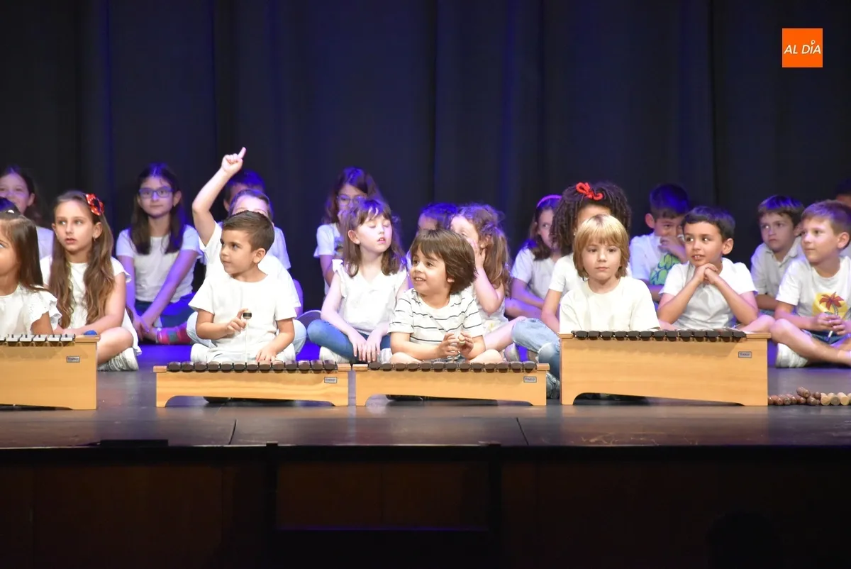 Foto 7 - Los m&aacute;s peque&ntilde;os de la Escuela de M&uacute;sica muestran lo trabajado a lo largo del curso