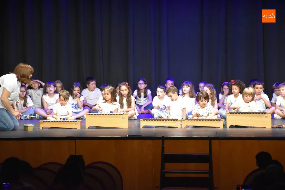 Foto 9 - Los m&aacute;s peque&ntilde;os de la Escuela de M&uacute;sica muestran lo trabajado a lo largo del curso