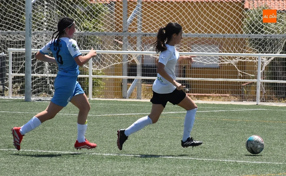 Foto 6 - El Atl&eacute;tico Femenino Ciudad de Salamanca se lleva el nuevo Torneo Femenino del Ciudad Rodrigo