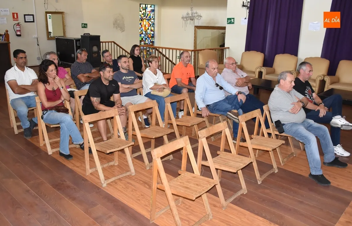 Foto 3 - Los Bomberos Voluntarios aprueban enajenar bienes y la posibilidad de firmar acuerdos