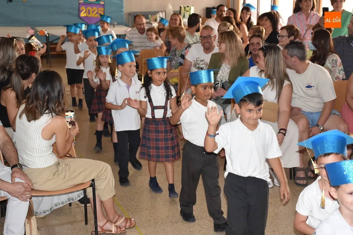 Foto 3 - Llegan al final de su primer &ldquo;camino&rdquo; en el Colegio los alumnos de 3&ordm; de Infantil de Misioneras