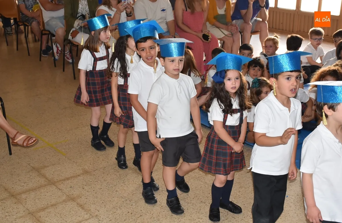 Foto 7 - Llegan al final de su primer &ldquo;camino&rdquo; en el Colegio los alumnos de 3&ordm; de Infantil de Misioneras