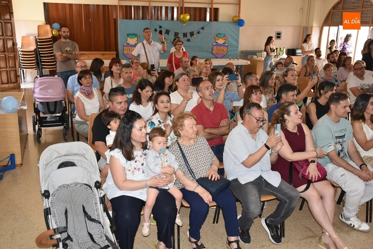 Foto 9 - Llegan al final de su primer &ldquo;camino&rdquo; en el Colegio los alumnos de 3&ordm; de Infantil de Misioneras