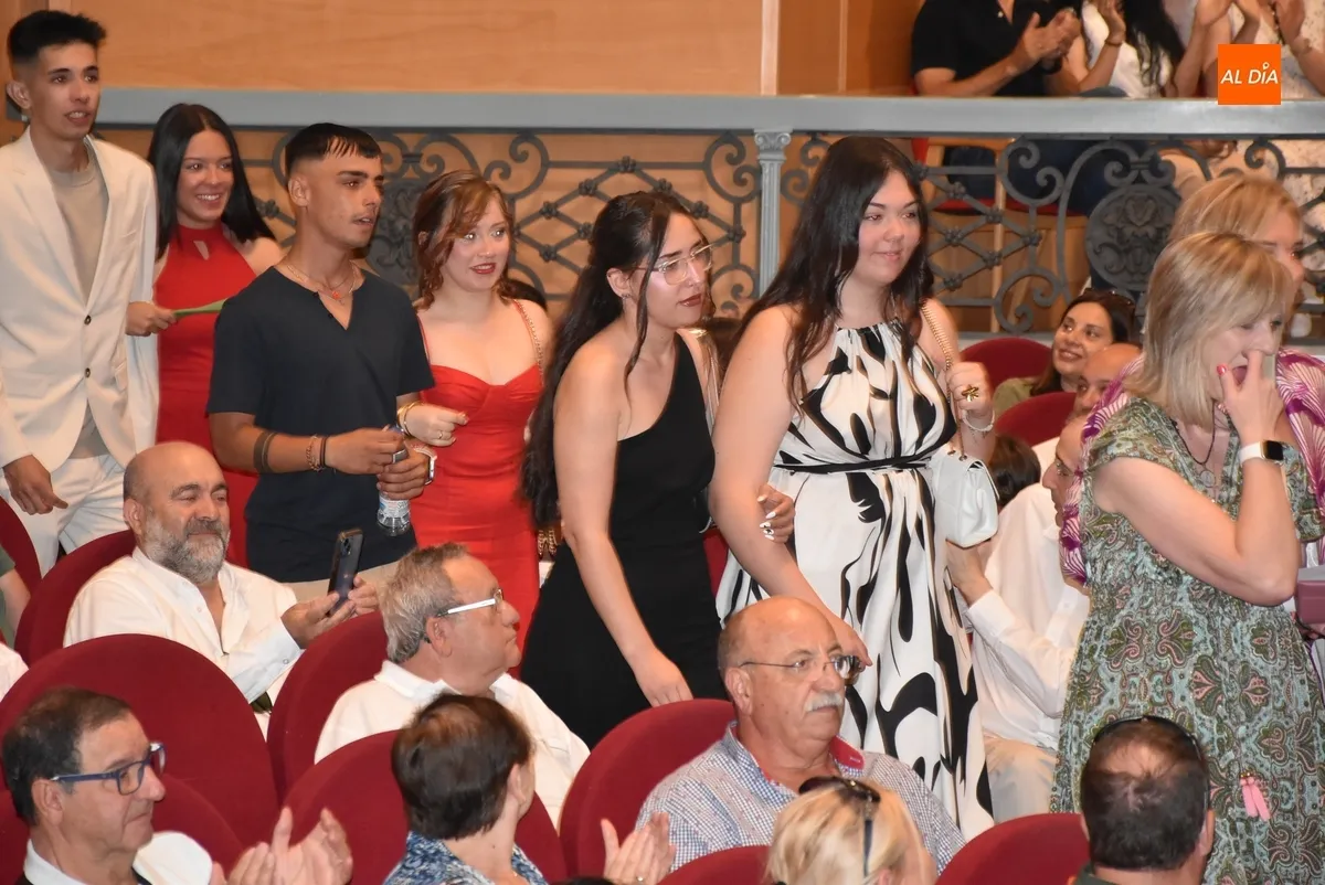 Foto 4 - El IES Tierra grad&uacute;a a una nueva promoci&oacute;n pidi&eacute;ndoles que retornen trayendo &ldquo;aire fresco&rdquo;