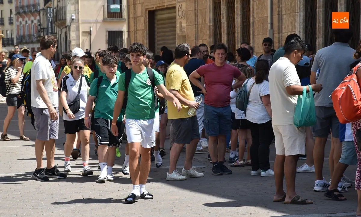 Foto 4 - Brindada una recepci&oacute;n oficial a los participantes en el Torneo Internacional de F&uacute;tbol Sala