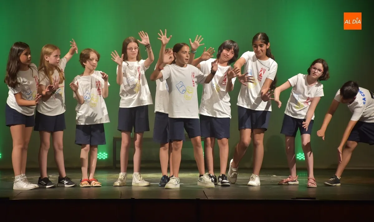 Foto 5 - Los alumnos de la Escuela de Teatro ofrecen un tr&iacute;ptico de montajes en el Teatro Nuevo