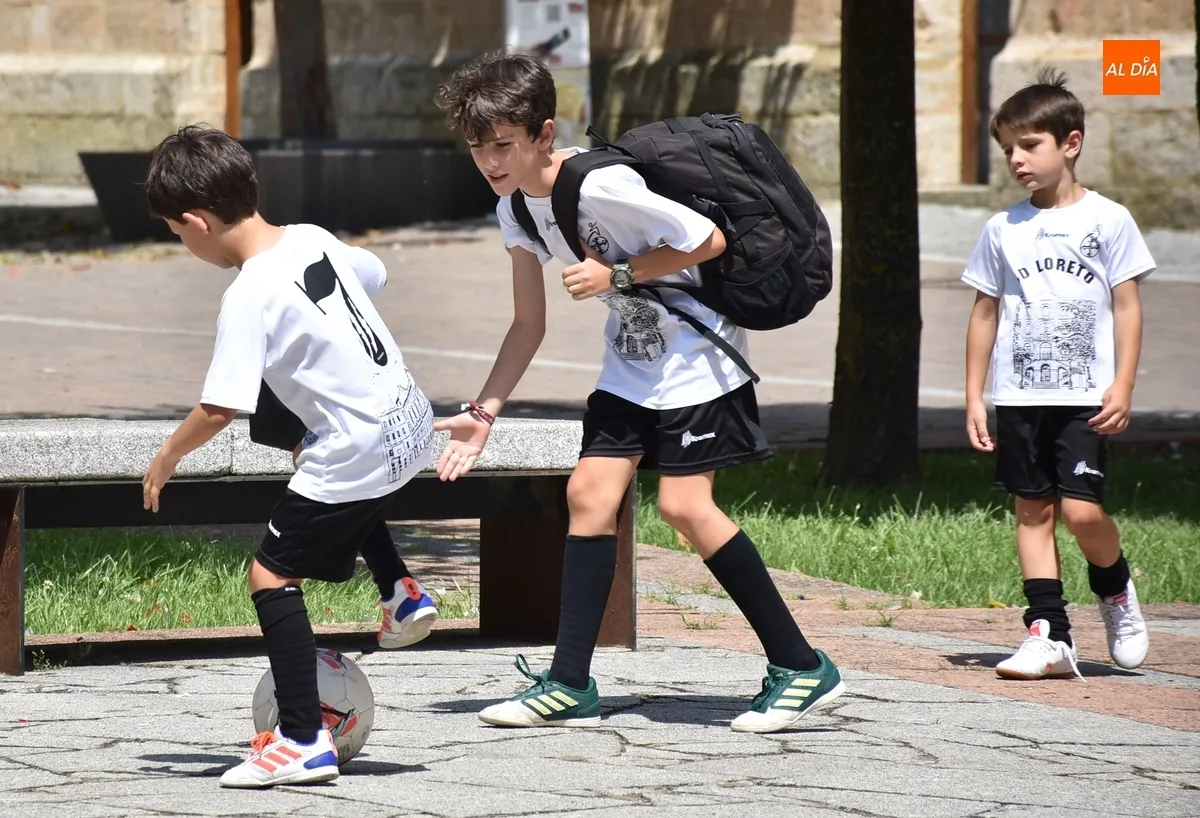 Foto 8 - Brindada una recepci&oacute;n oficial a los participantes en el Torneo Internacional de F&uacute;tbol Sala