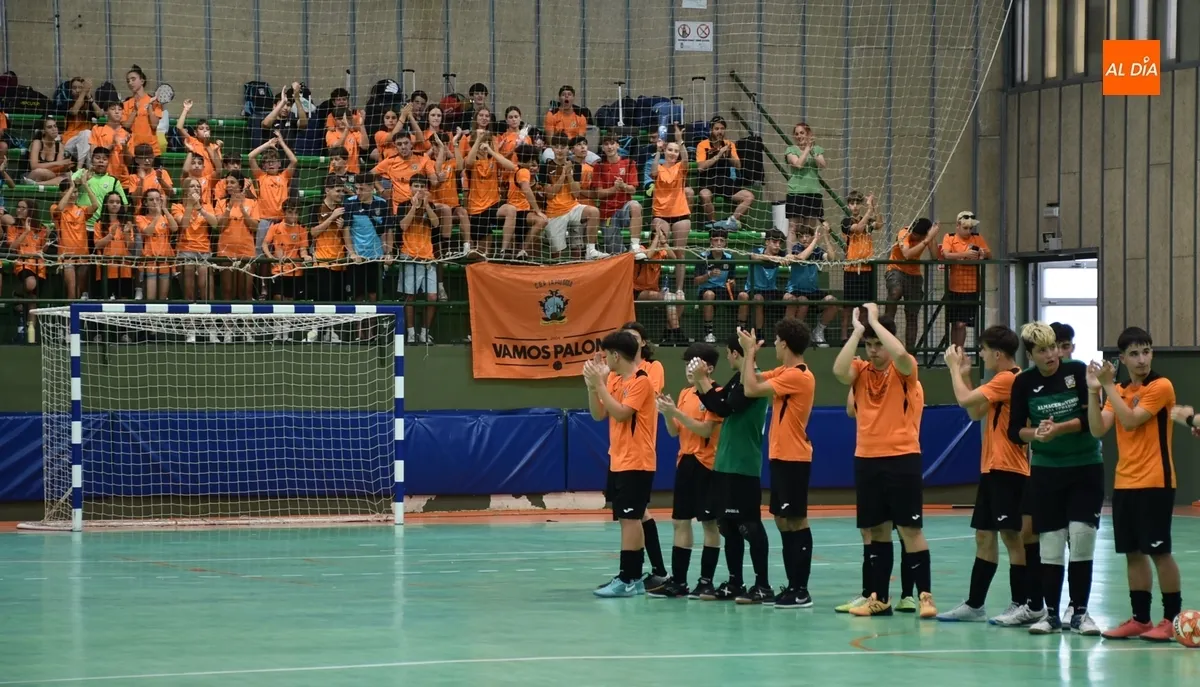 Foto 6 - Culmina el Torneo de F&uacute;tbol Sala con doblete de Loreto de Madrid, CDR La Paloma y Ciudad de Torrej&oacute;n