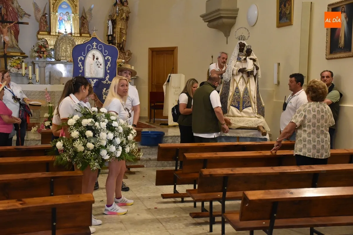 Foto 4 - Los romeros ponen rumbo al Santuario del Risco Mariano invitados a ser &ldquo;peregrinos de esperanza&rdquo;