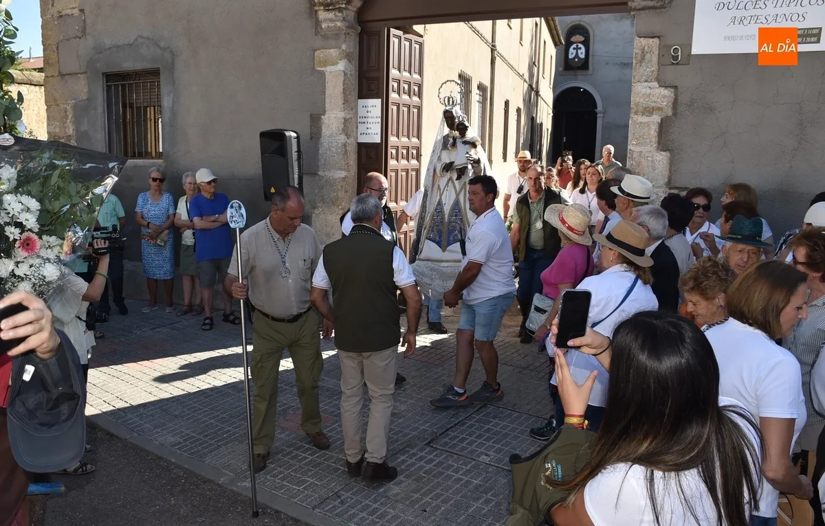 Foto 9 - Los romeros ponen rumbo al Santuario del Risco Mariano invitados a ser &ldquo;peregrinos de esperanza&rdquo;