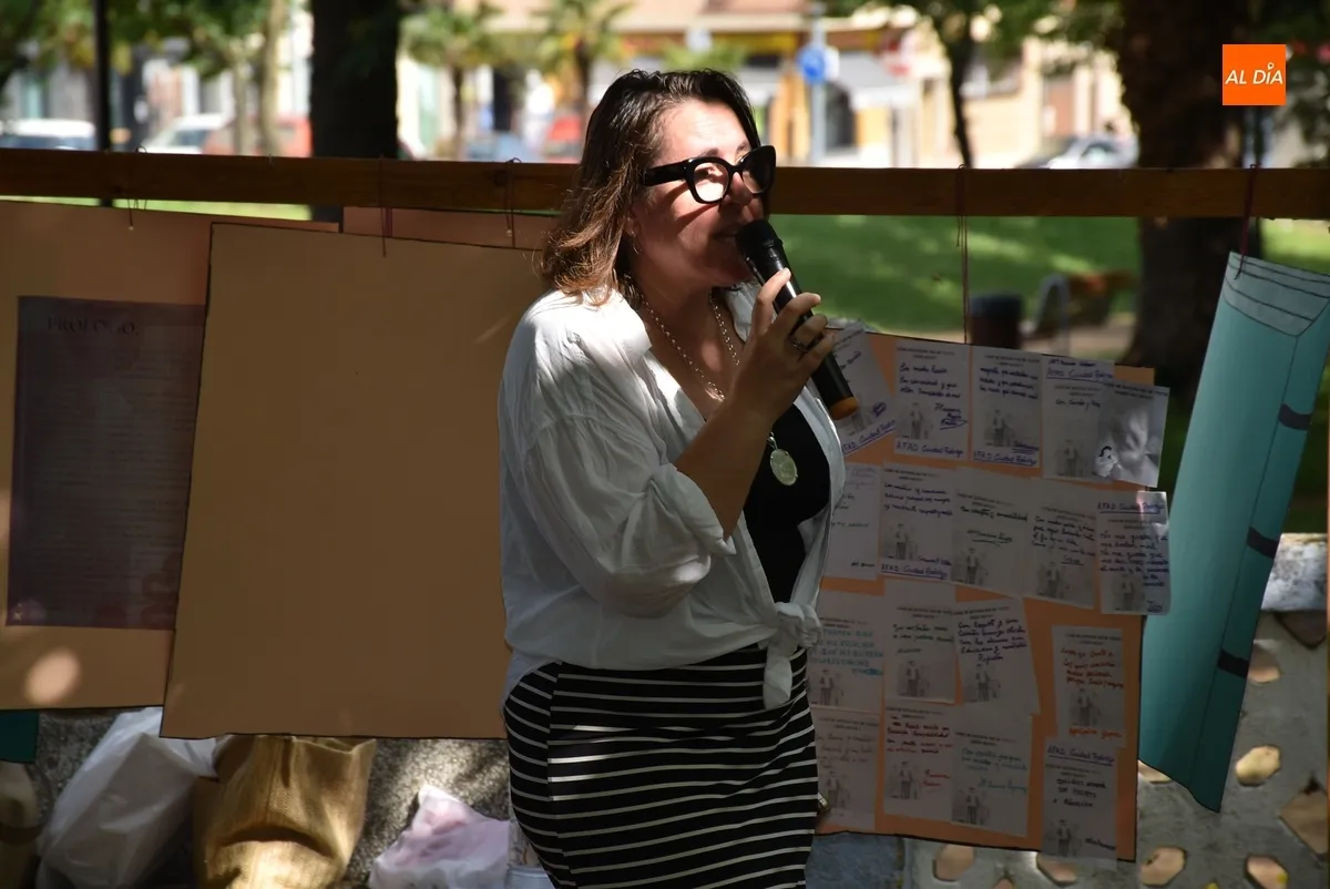 Foto 4 - Personas de todas las edades plasman sus deseos en torno al &lsquo;Buen Trato&rsquo; hacia los mayores