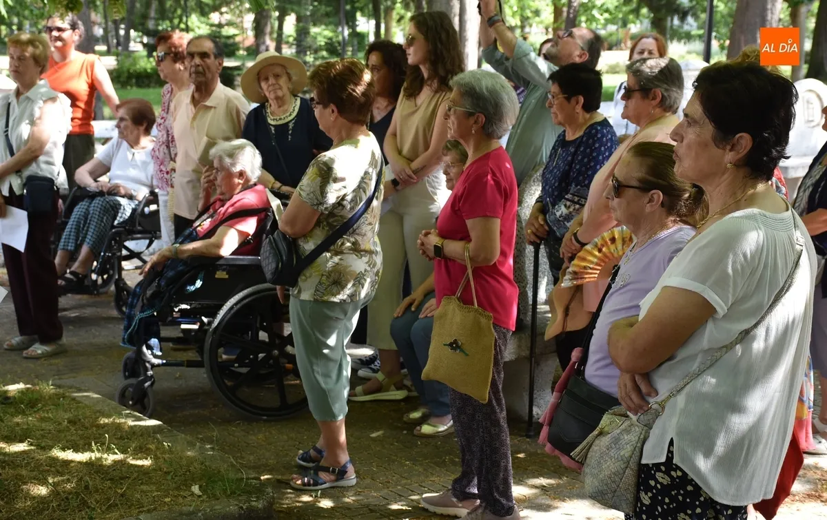 Foto 5 - Personas de todas las edades plasman sus deseos en torno al &lsquo;Buen Trato&rsquo; hacia los mayores