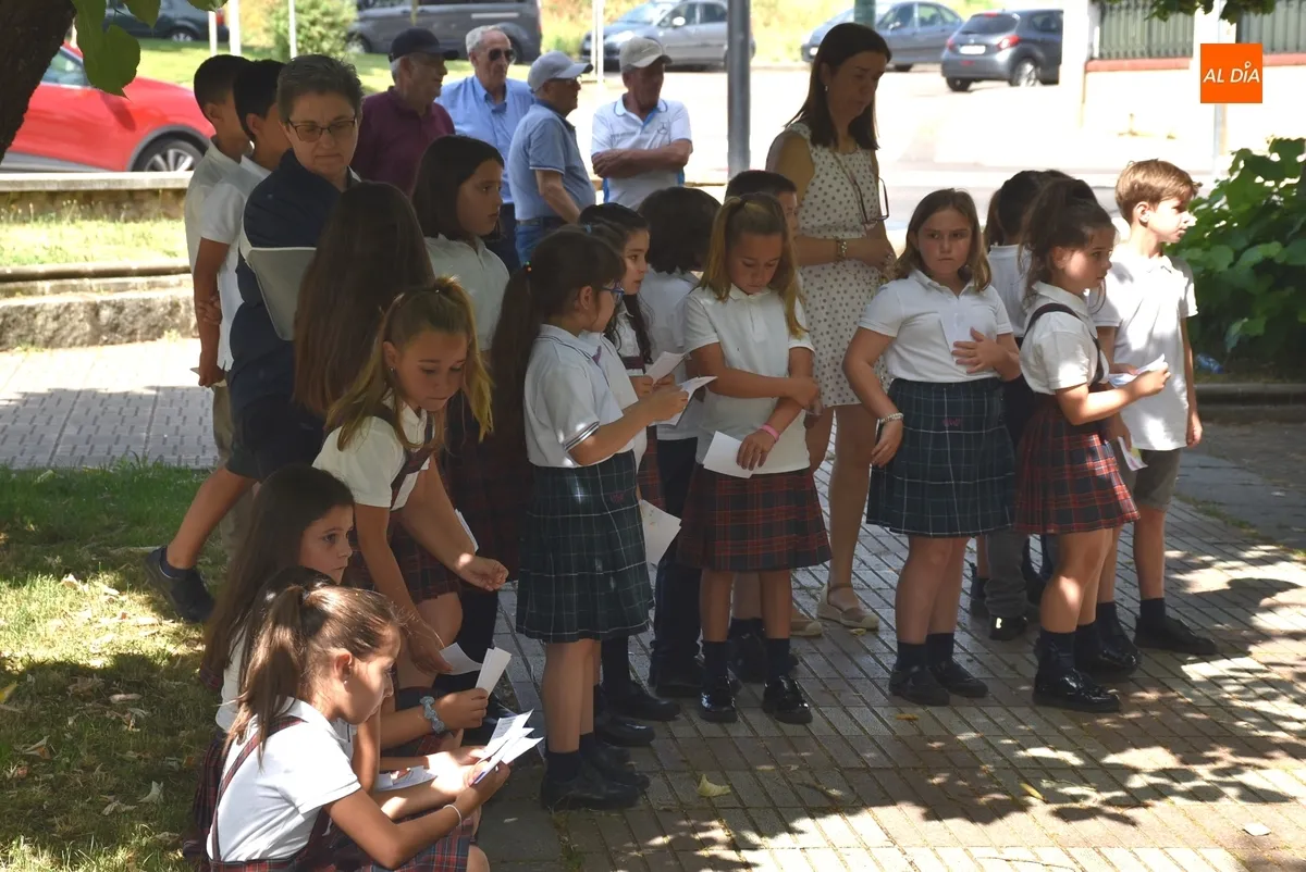 Foto 6 - Personas de todas las edades plasman sus deseos en torno al &lsquo;Buen Trato&rsquo; hacia los mayores